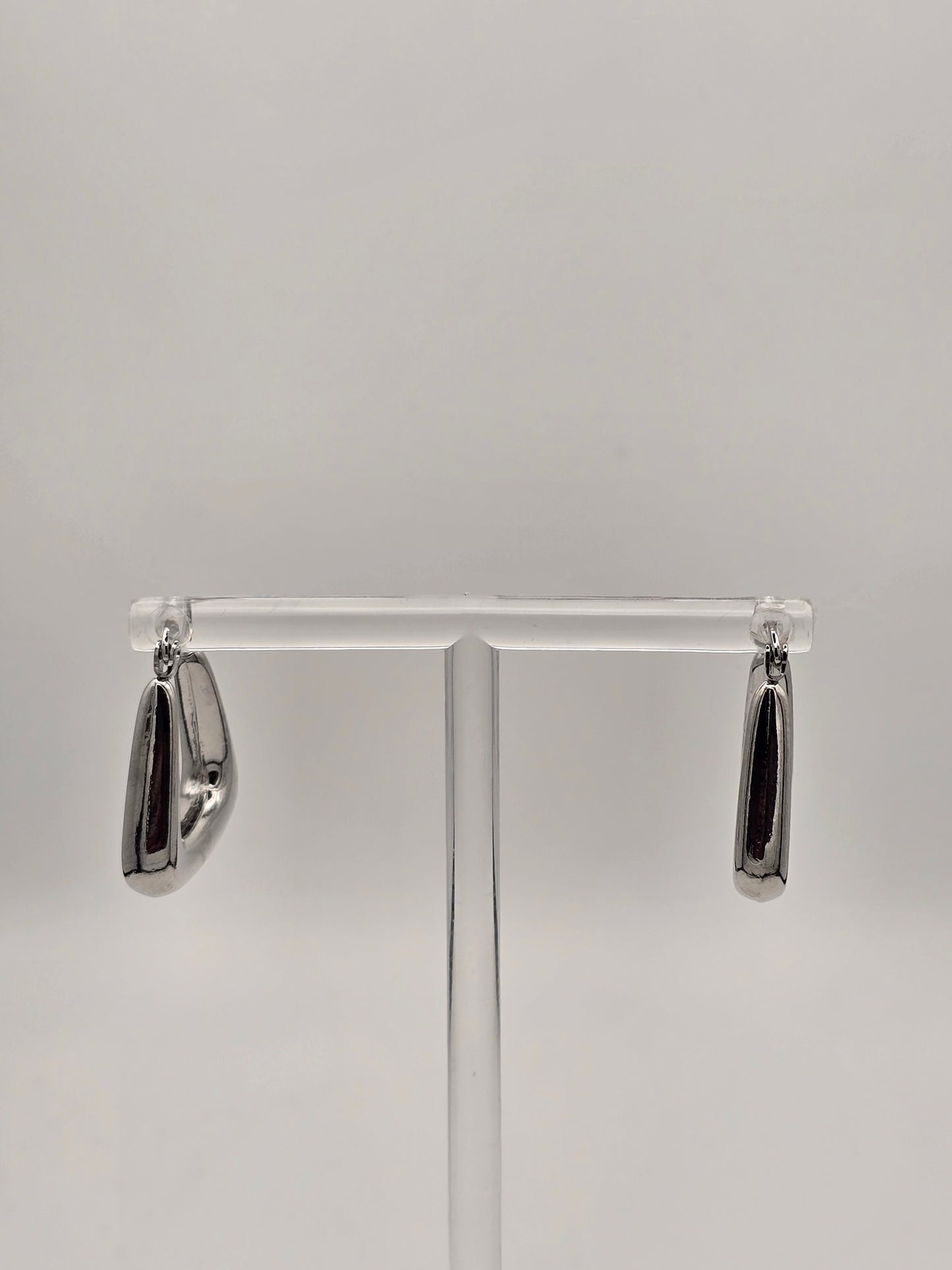 Stainless Steel Thick Bottom Hoop Earrings in Silver