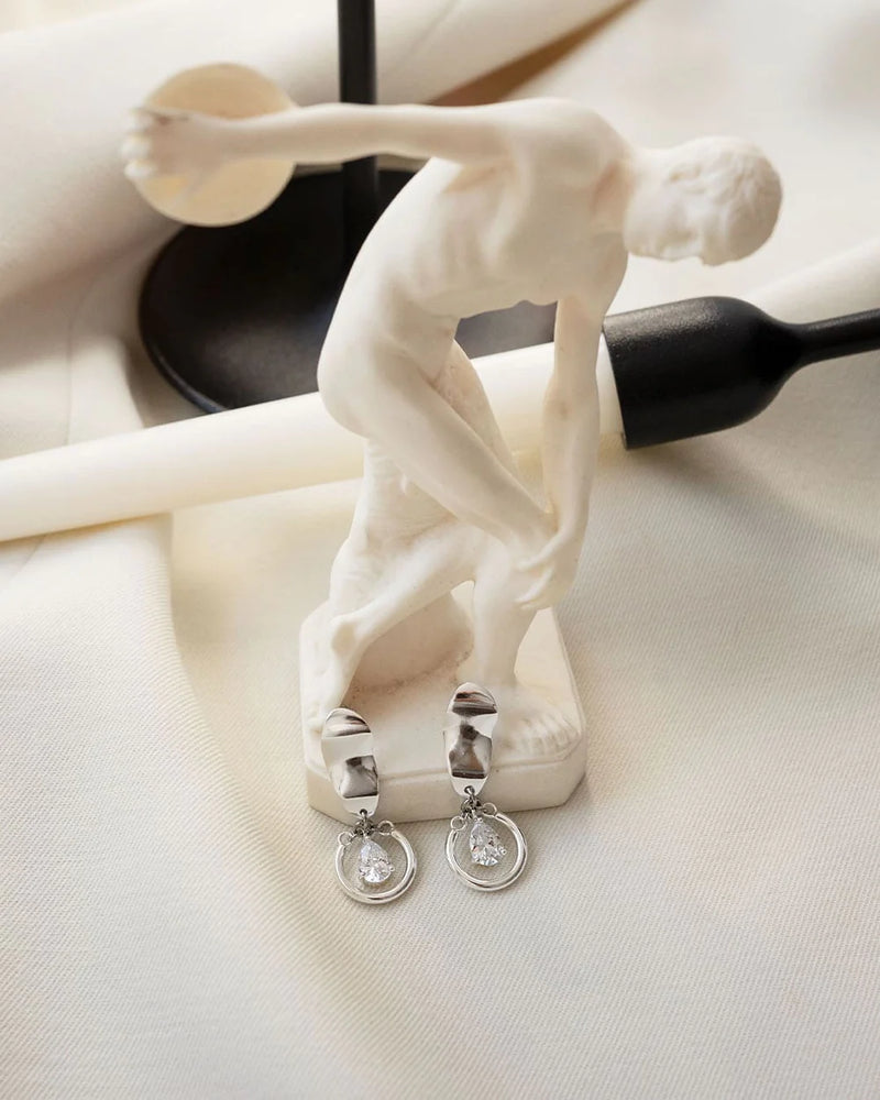 CALYPSO | SILVER SHORT CRYSTAL EARRINGS