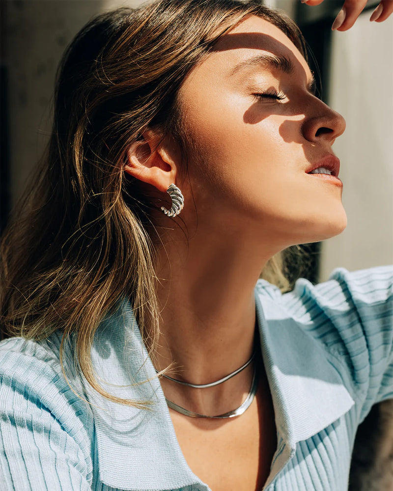 COBRA | SILVER LARGE HERRINBGONE CHAIN NECKLACE