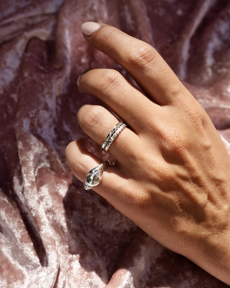 HELIX | STERLING SILVER TWISTED SQUARE RING