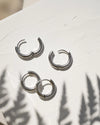 HUGGIE | SILVER MINIMALISTIC HOOP EARRINGS