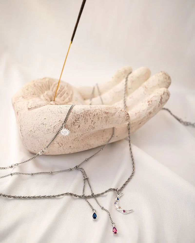 SOLUNE | SILVER SUN & MOON NECKLACE SET