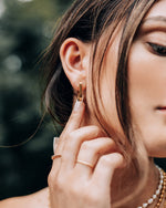 OVIO | GOLD FLAT OVAL HOOP EARRINGS