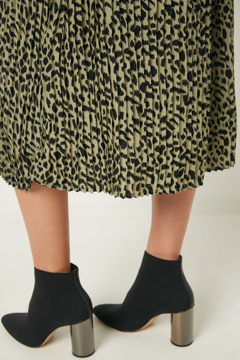 Leopard Print Pleated Midi Skirt