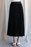 Solid Pleated Midi Skirt (Black - Plus Size)