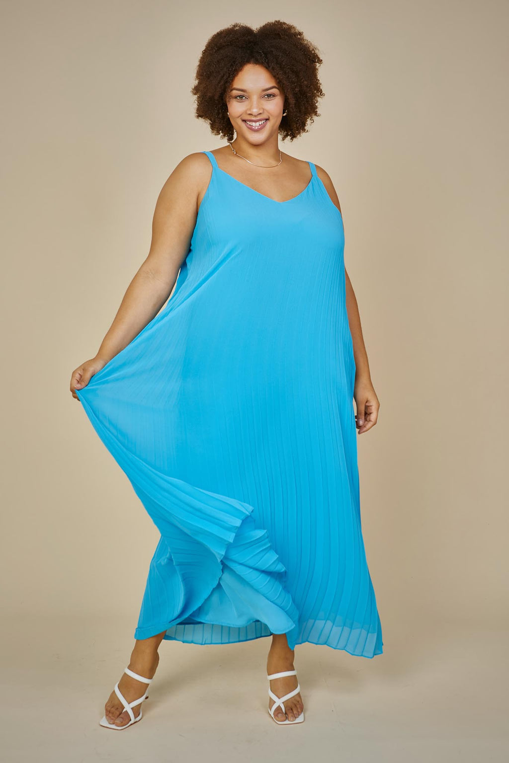 Sleeveless Pleated Maxi Dress (Plus Size - Vivid Blue) – In