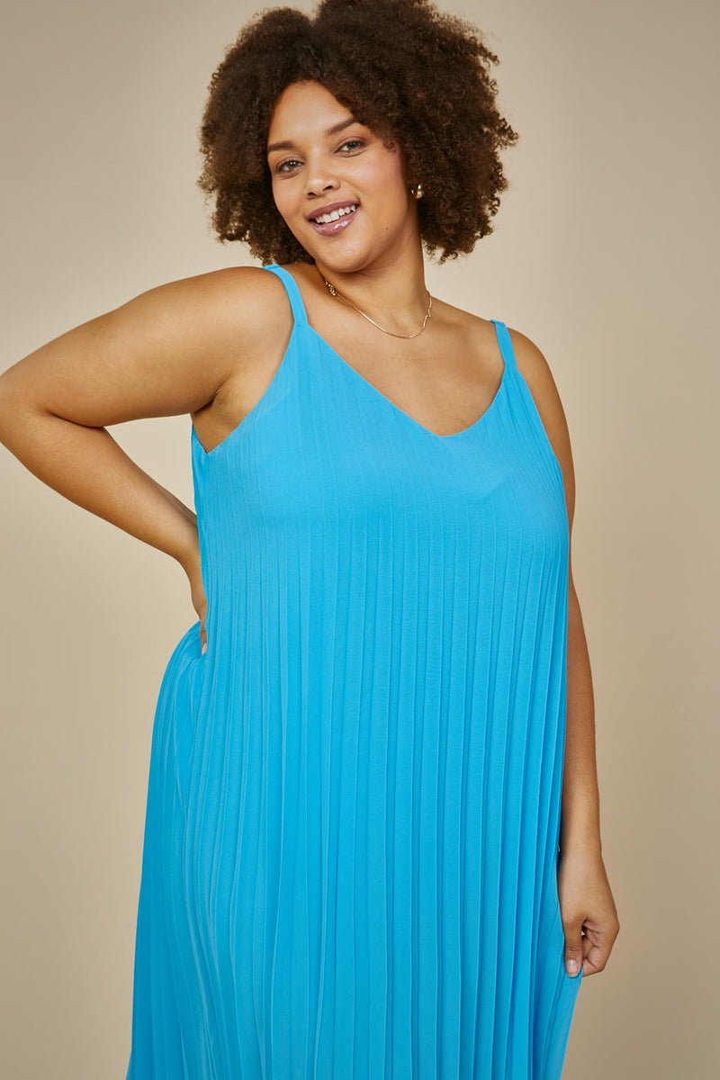 Sleeveless Pleated Maxi Dress (Plus Size - Vivid Blue)