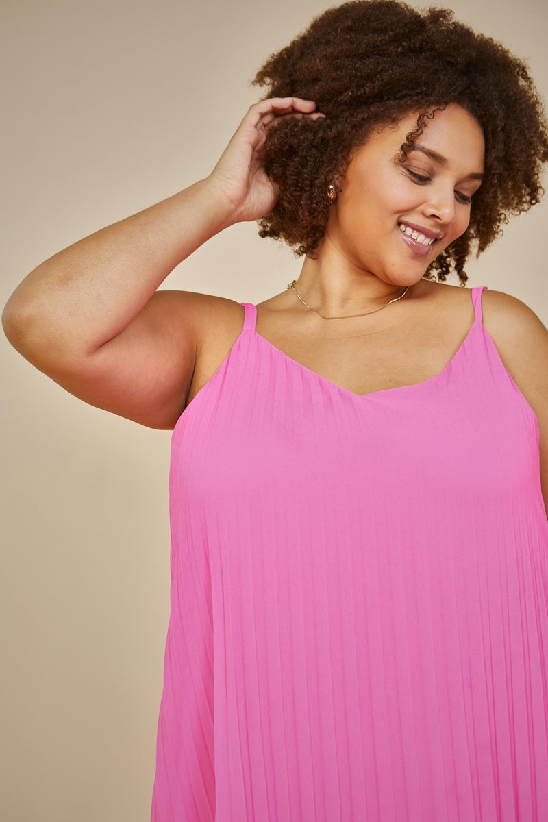 Sleeveless Pleated Maxi Dress (Plus Size)