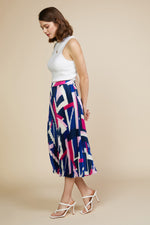Geometric Pattern Pleated Skirt