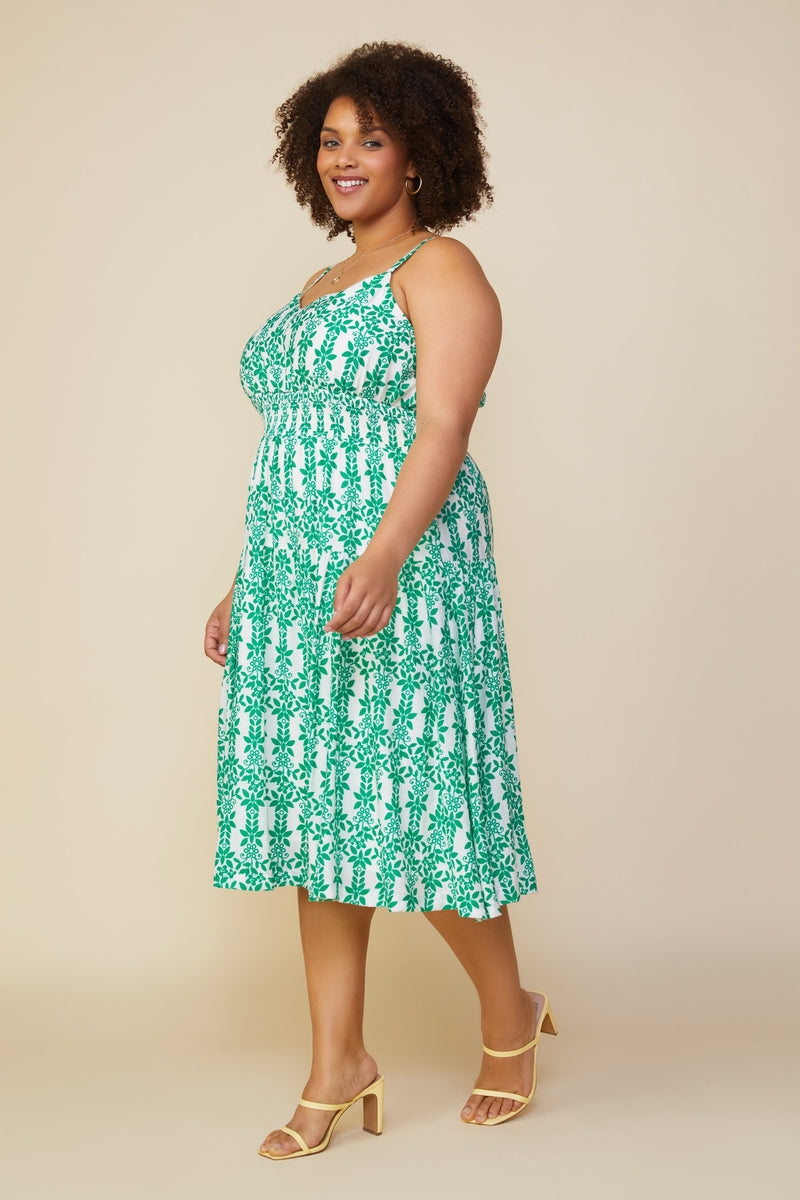 Sleeveless Printed Smocked Waist Dress (Plus Size)