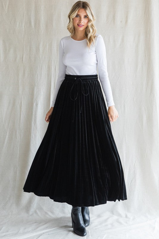 Elastic Waist Velvet Maxi Skirt (Black)