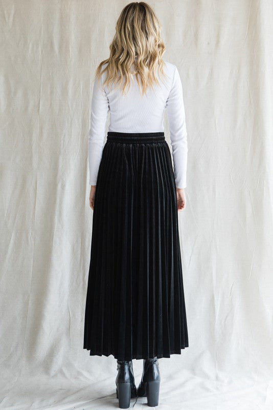 Elastic Waist Velvet Maxi Skirt (Black)