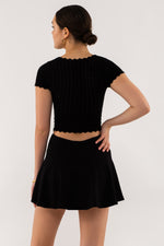 Scallop Detail Knit Top (Black)