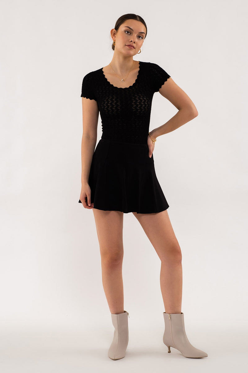 Scallop Hem Knit Top (Black)