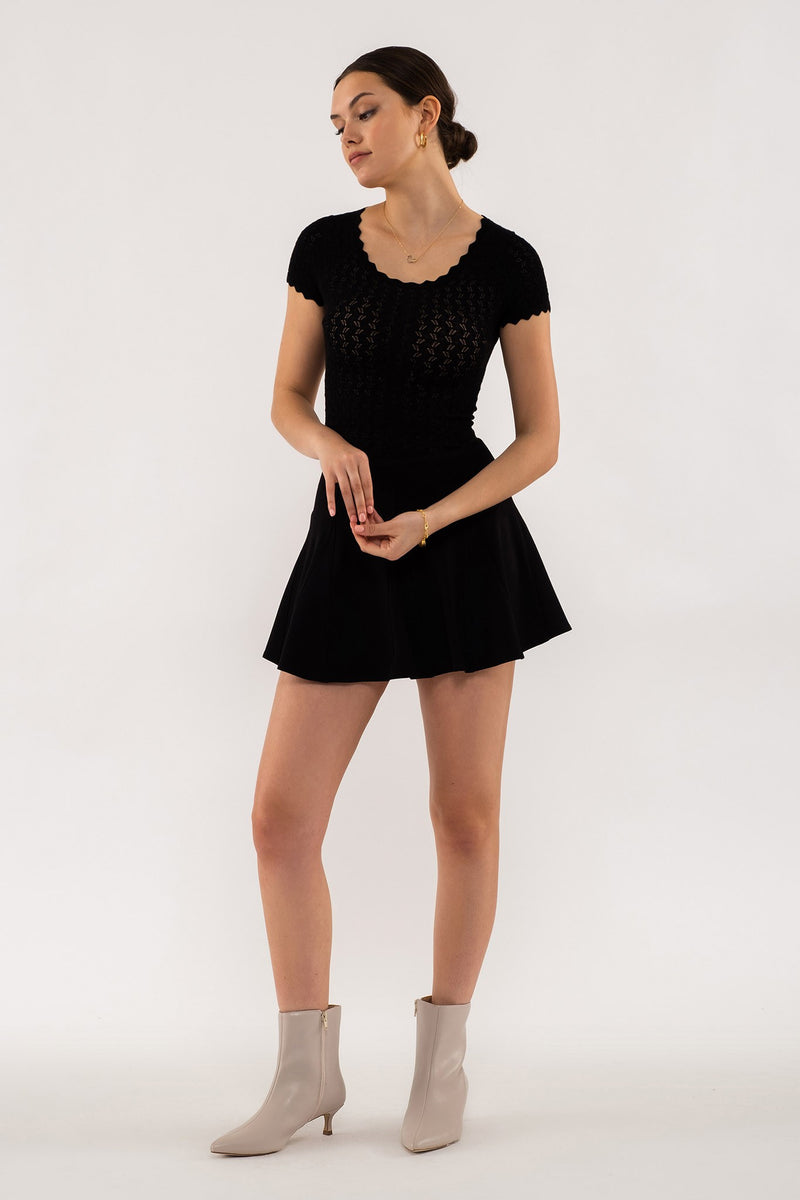 Scallop Hem Knit Top (Black)