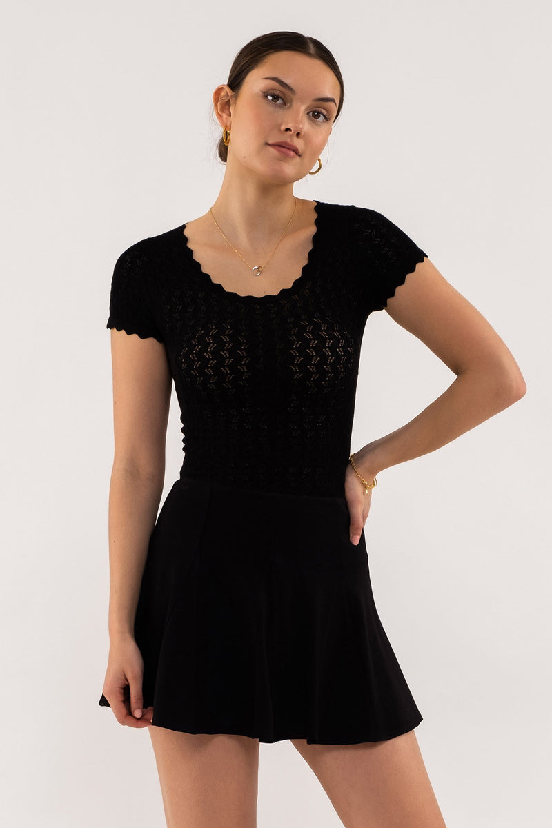 Scallop Hem Knit Top (Black)