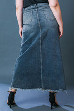"Majestic Perfection" Denim Maxi Skirt (Plus Size)