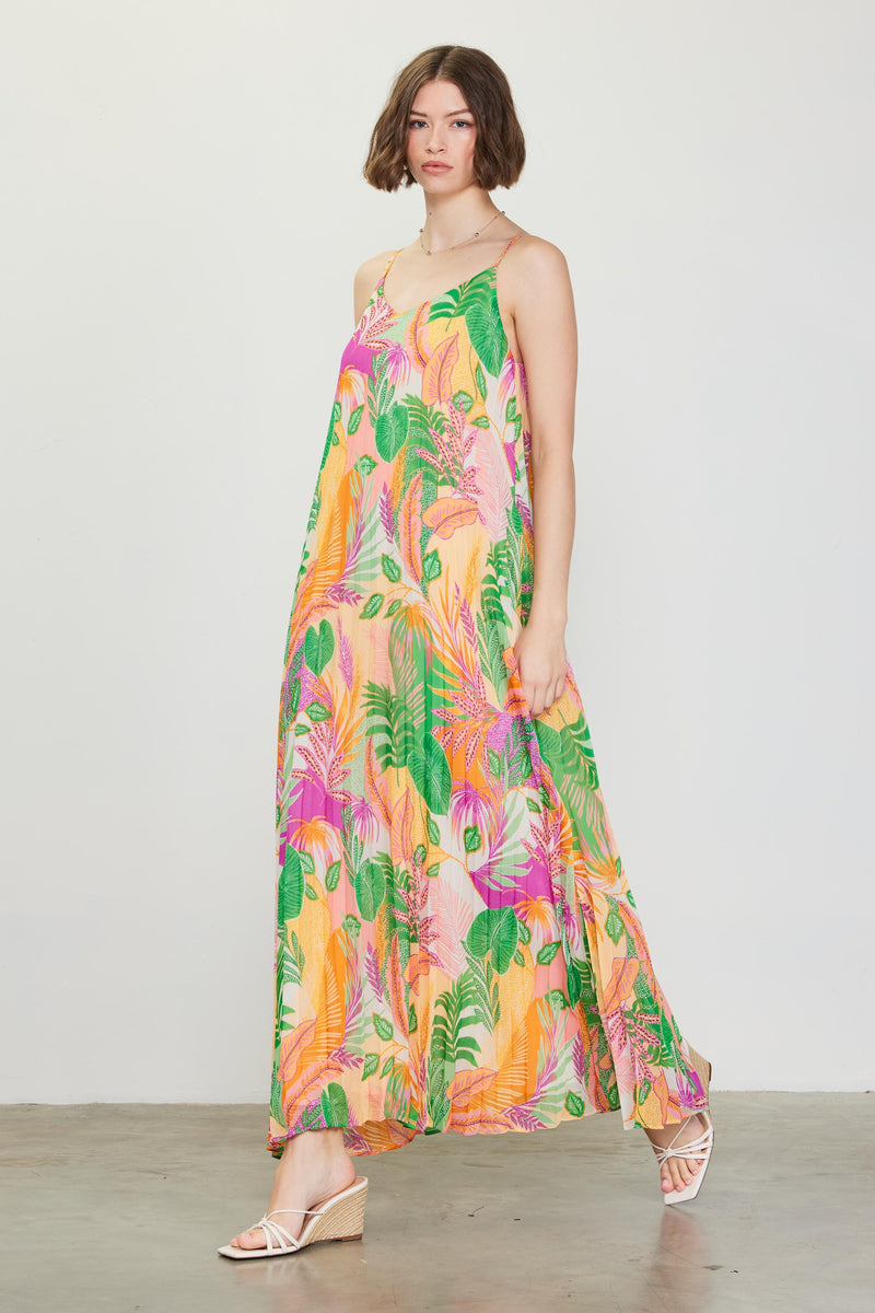 Sleeveless Tropical Print Pleated Maxi Dress