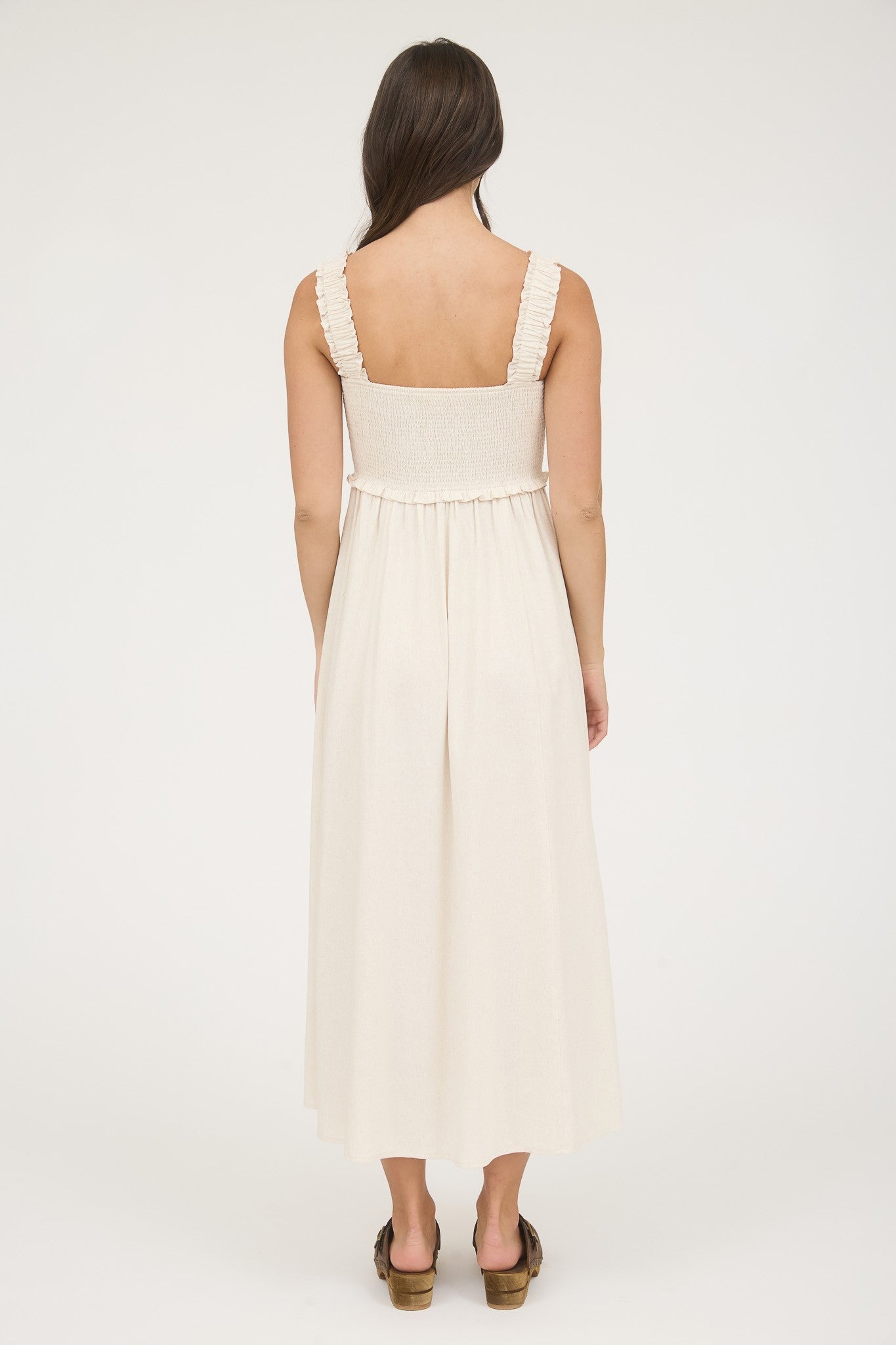 Smocked Sleeveless Button Down Linen Blend Midi Dress (Oatmeal)