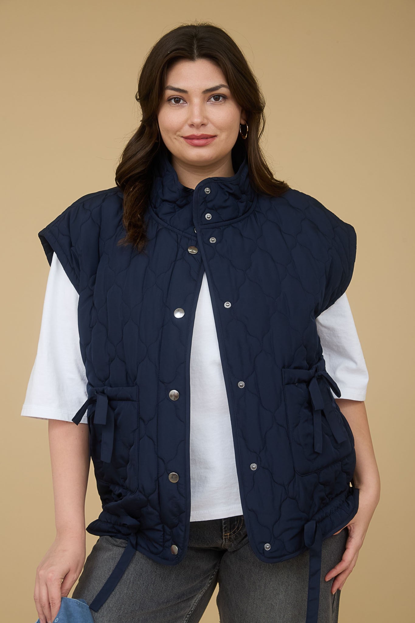 Tie Detail Snap Front Quilted Vest (Plus Size - Navy)