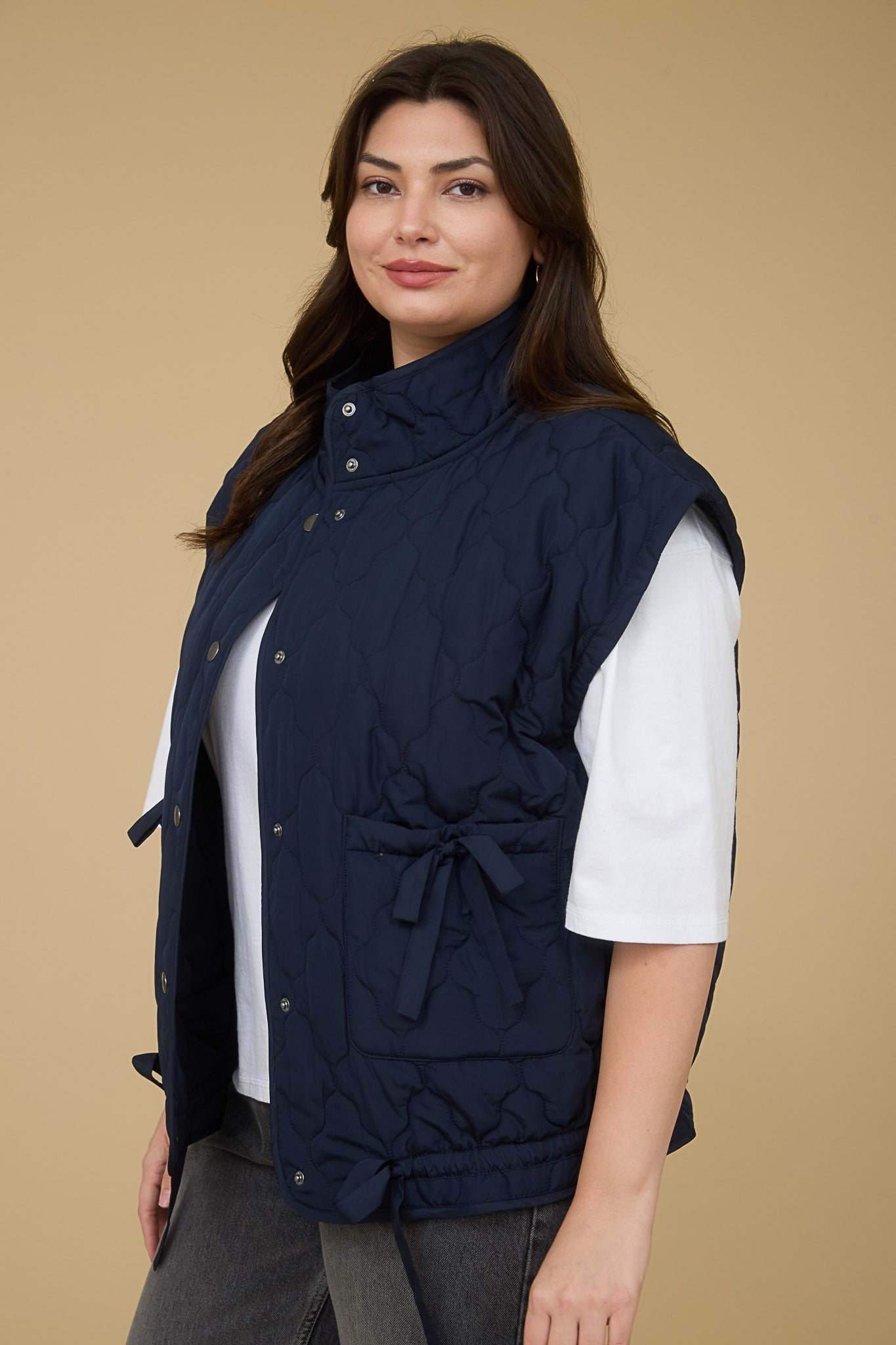 Tie Detail Snap Front Quilted Vest (Plus Size - Navy)