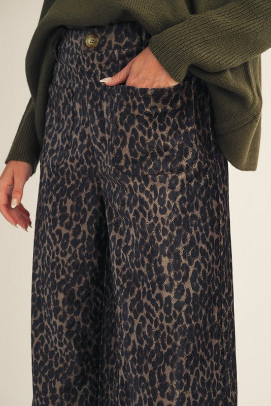 Wide Leg Brushed Fabric Front Pocket Leopard Print Pants