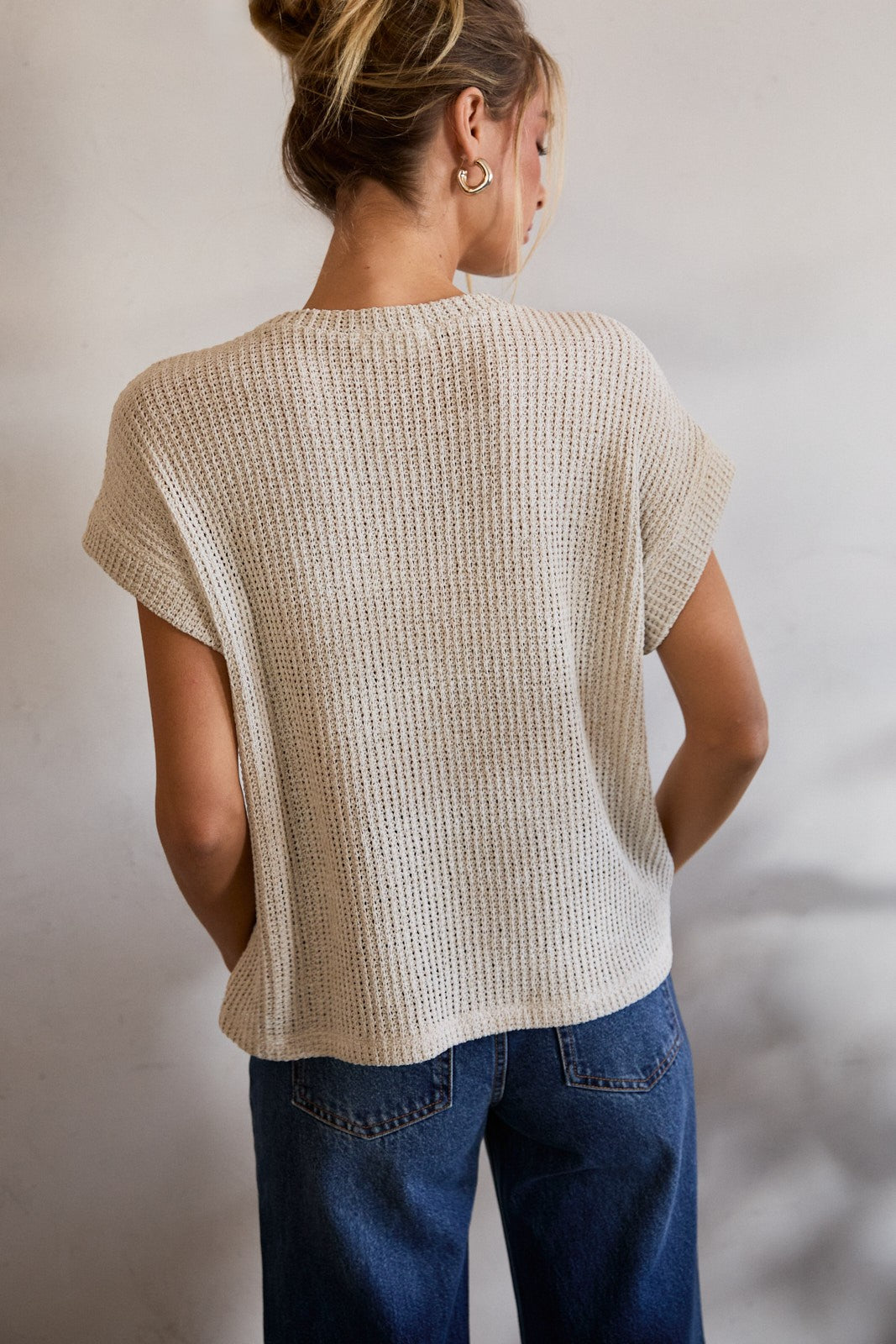 Crew Neck Cuffed Short Sleeve Knit Top