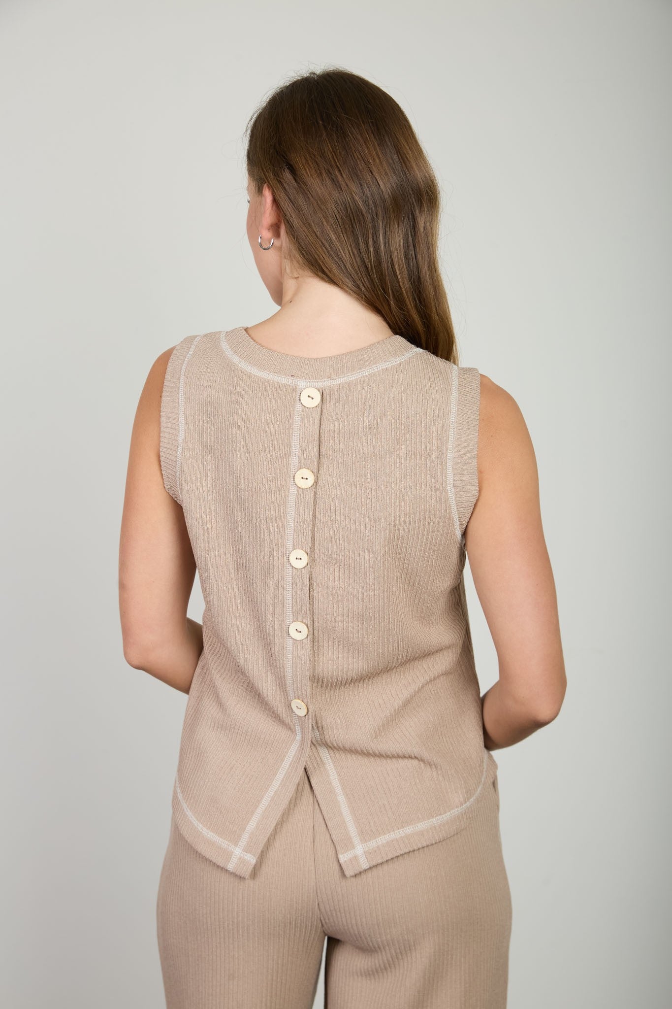 Back Button Sleeveless Ribbed Knit Top (Mocha)