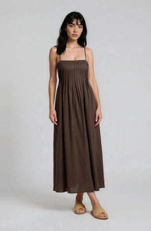 Pintuck Detail Spaghetti Strap Midi Dress (Dark Brown)