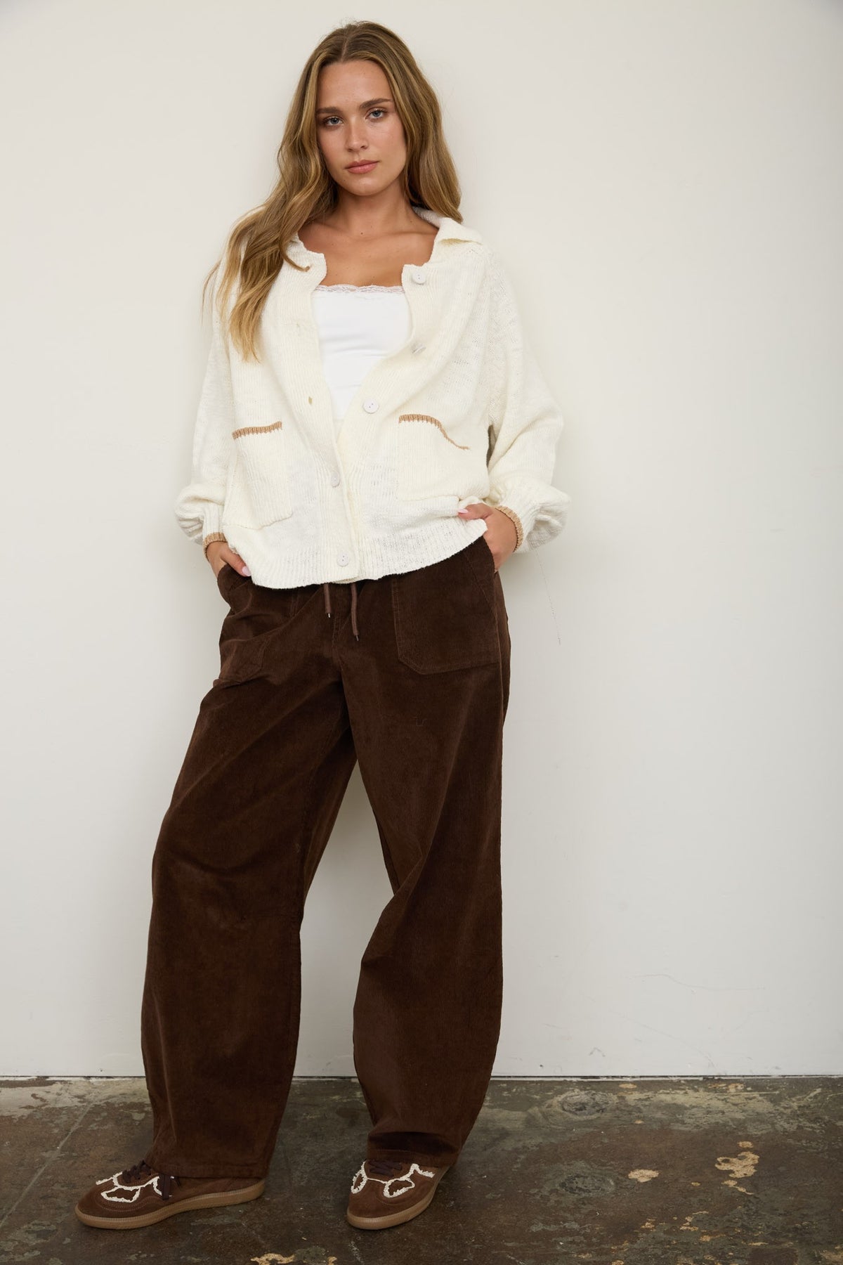 Collared Puppy Back Front Pocket Knit Cardigan