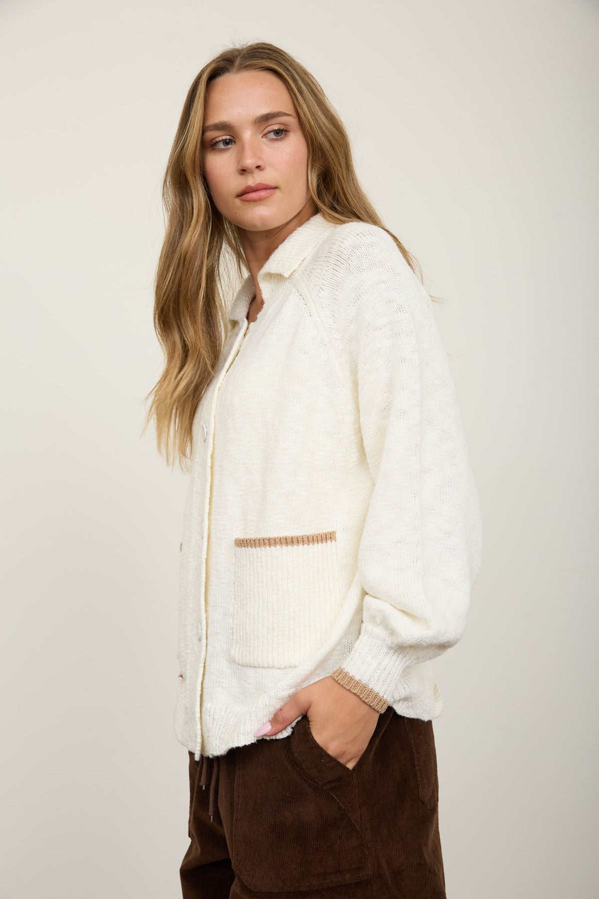 Collared Puppy Back Front Pocket Knit Cardigan