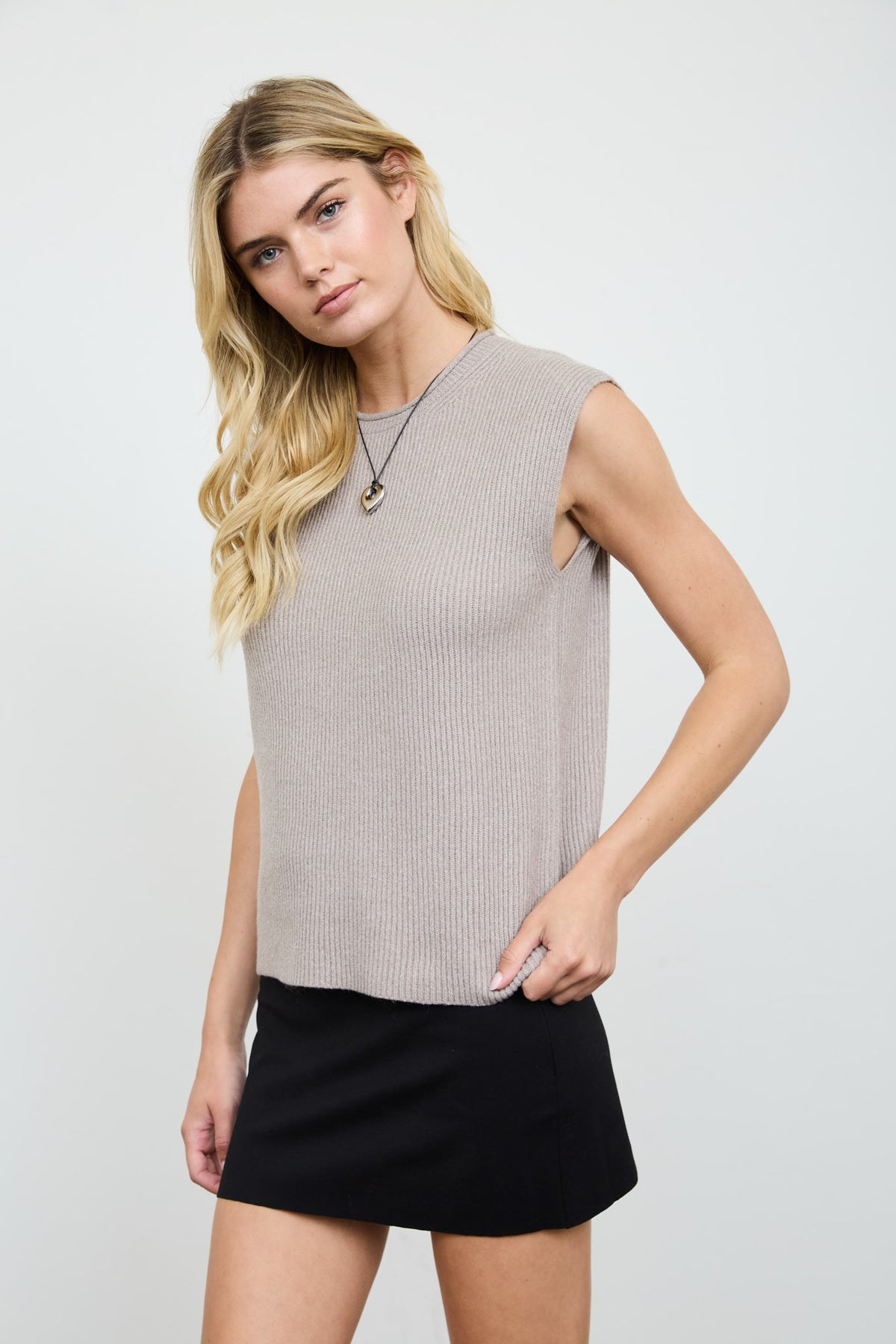 Sleeveless Ribbed Knit Sweater (Khaki)