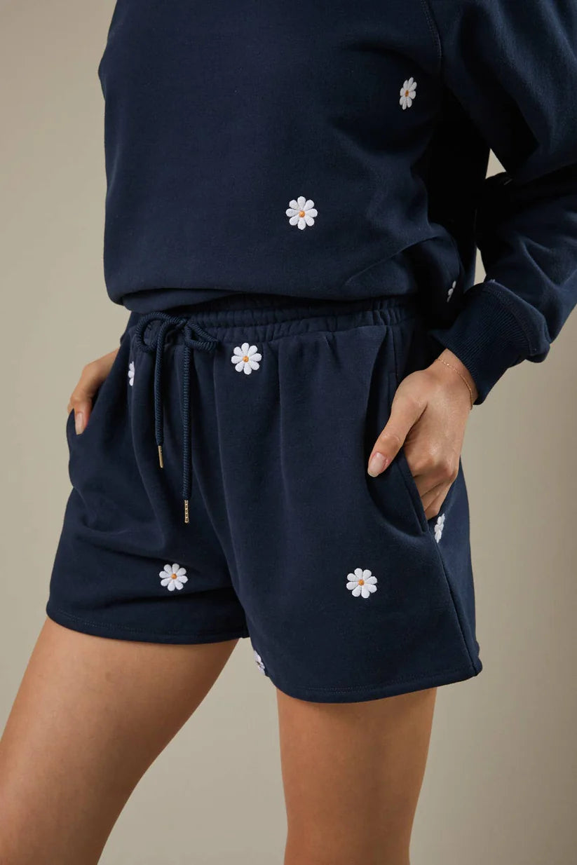 Fleece Lined Daisy Embroidered Elastic Waist Shorts