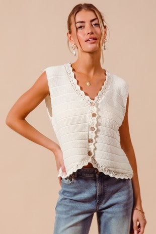 Scallop Edge Knit Sweater Vest