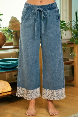 Flower Lace Trim Elastic Waist Denim Pants