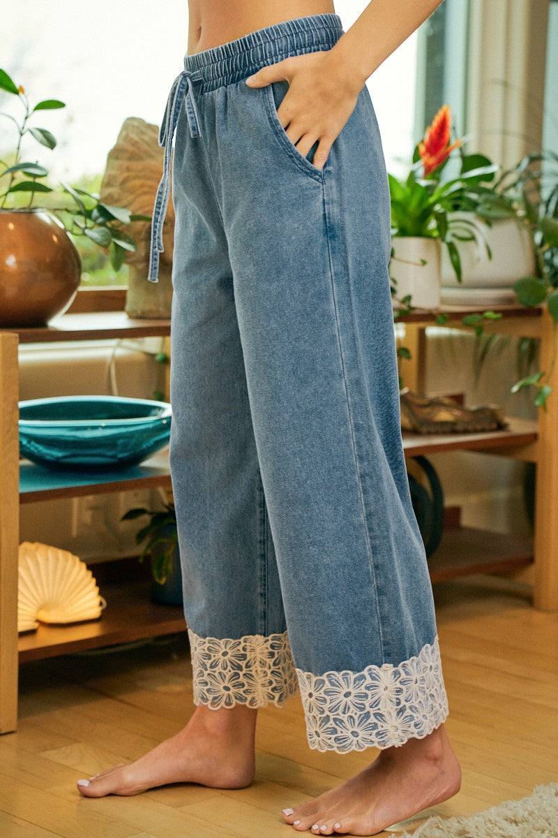 Flower Lace Trim Elastic Waist Denim Pants