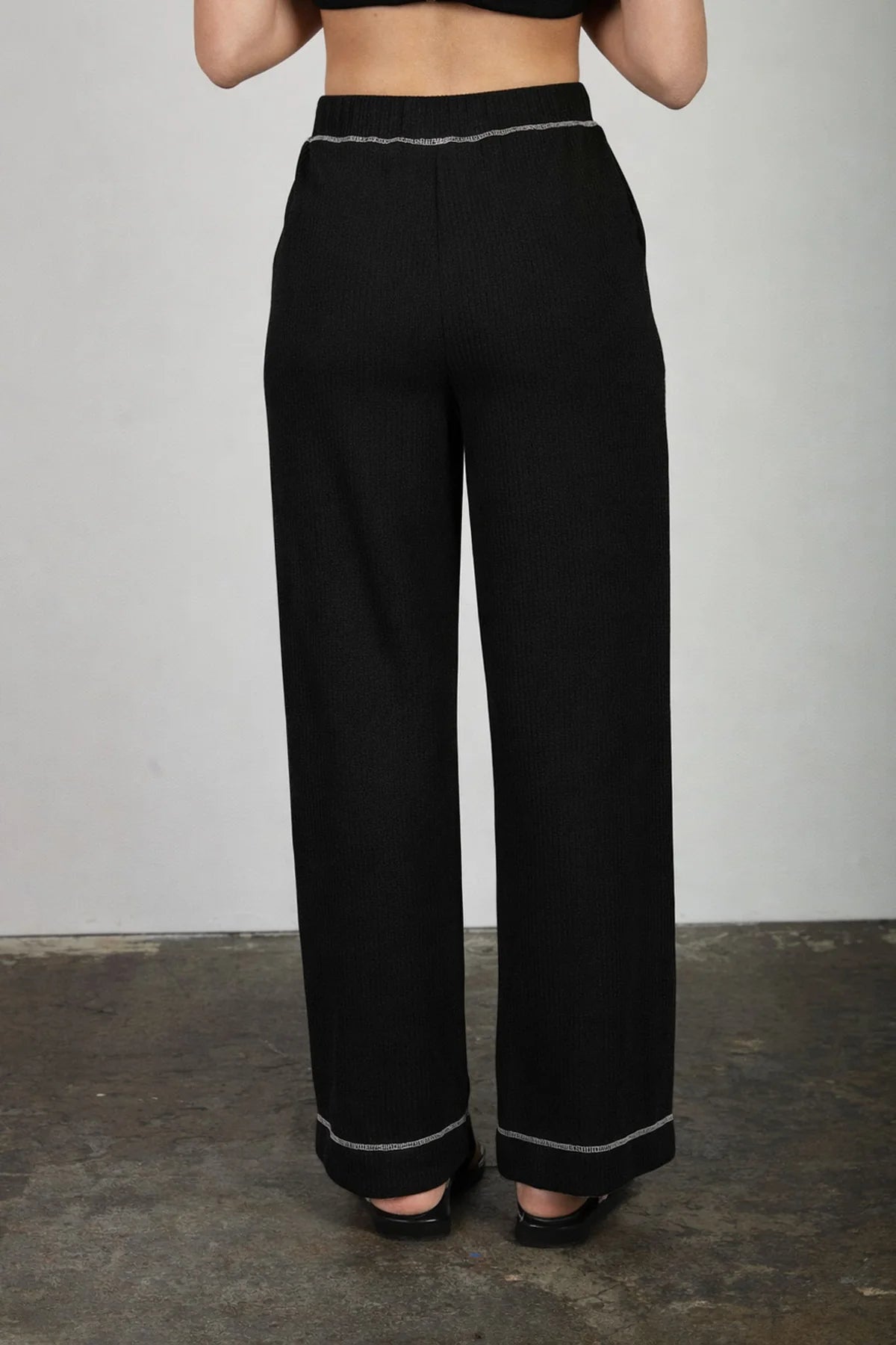 Drawstring Ribbed Knit Lounge Pants (Black)
