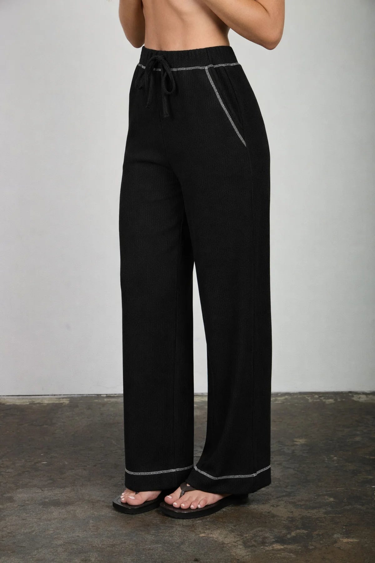 Drawstring Ribbed Knit Lounge Pants (Black)