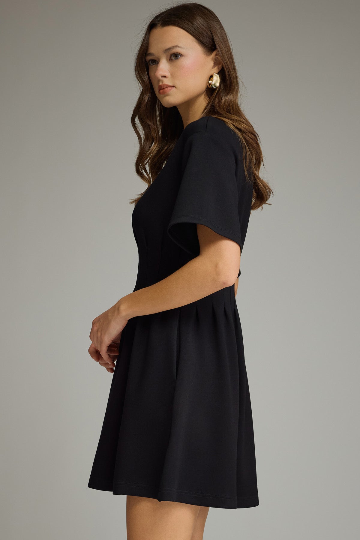 Short Sleeve Pintuck Dress w/ Pockets