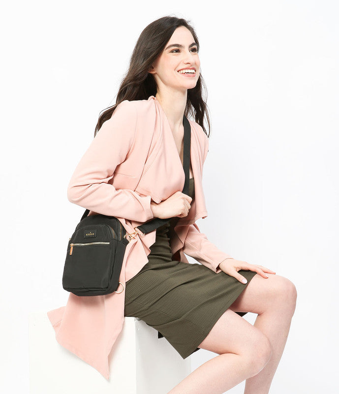 Roundtrip Convertible Sling & Crossbody Bag || Black