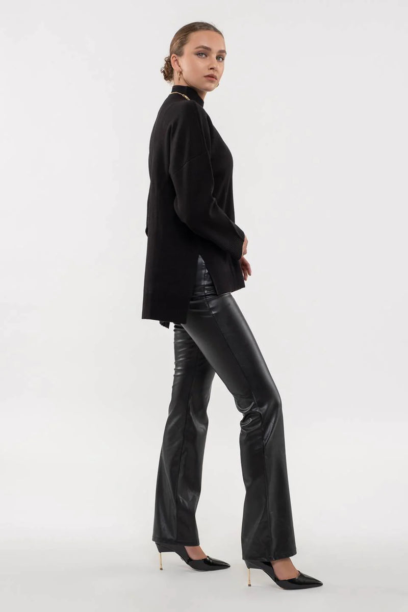 Solid Mock Neck Seam Front Knit Sweater (Black)