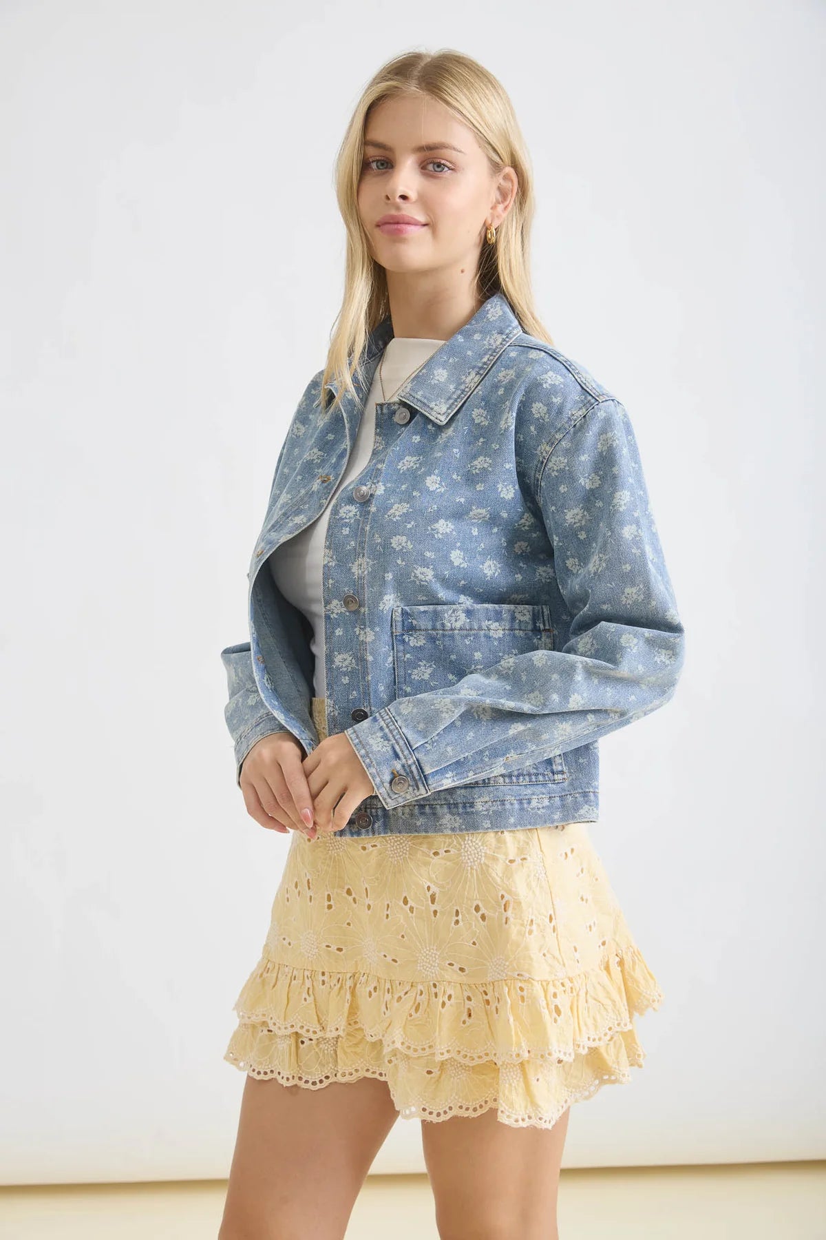 Floral Washed Denim Collared Button Down Jacket
