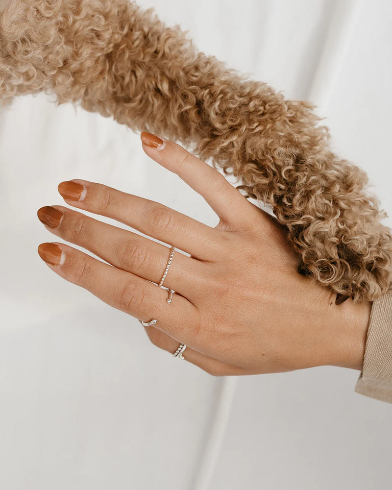 PERLU | STERLING SILVER BEADED RING