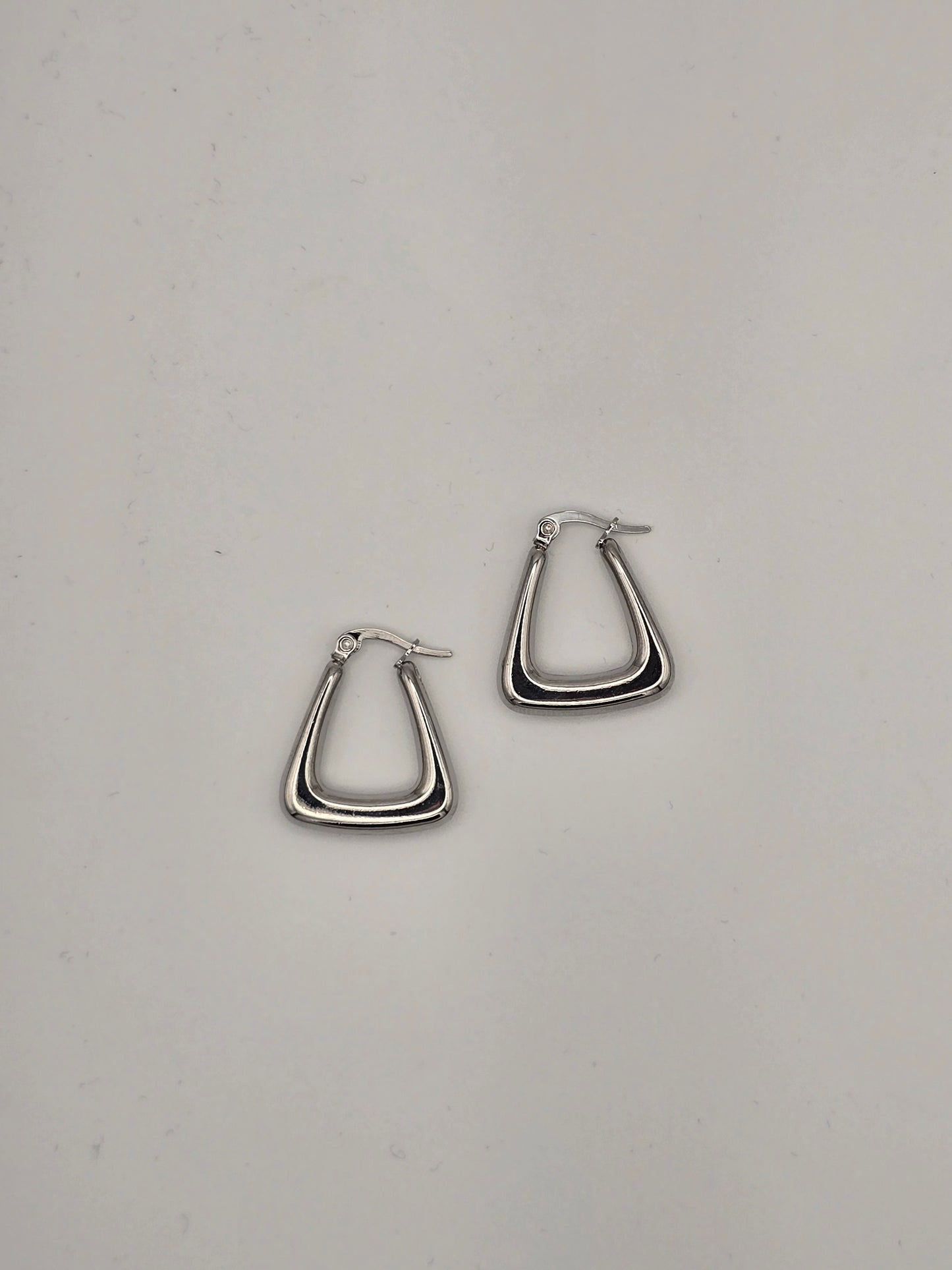 Stainless Steel Thick Bottom Hoop Earrings in Silver