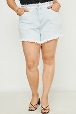 Distressed Frayed Denim Shorts (Plus Size)