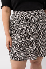 Geo Print Mini Skirt (Plus Size)