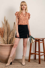 Vertical Rectangle Frill Sleeve Top