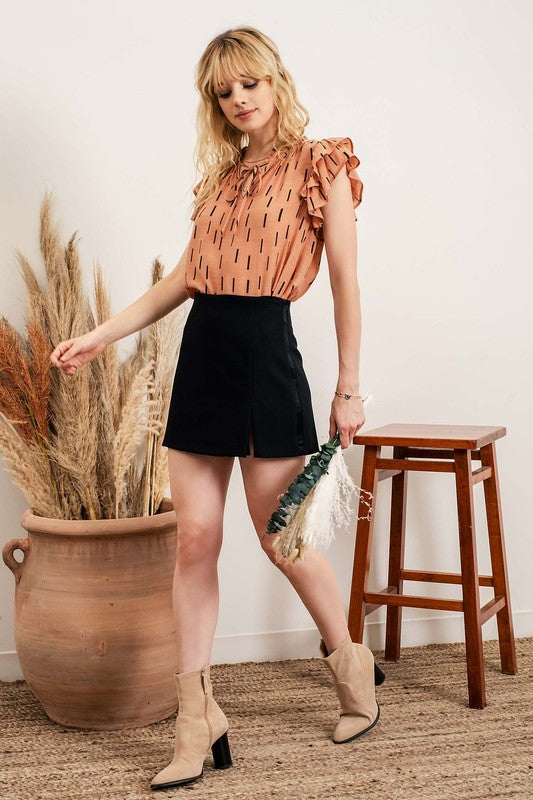 Vertical Rectangle Frill Sleeve Top