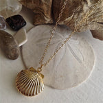 "Amatheia" Sea Shell Locket (Gold)