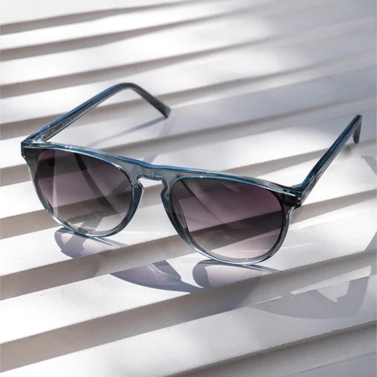 Prescott Oval Aviator Sunglasses || Crystal Blue Frame / Gradient Black Lens